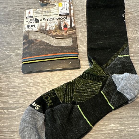 Smartwool X The North Face® Unisex Run Mid Crew Zero Cushion Large - Picture 2 of 5